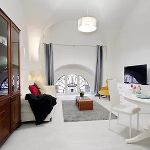 Ponte Cavour Apartment Rome